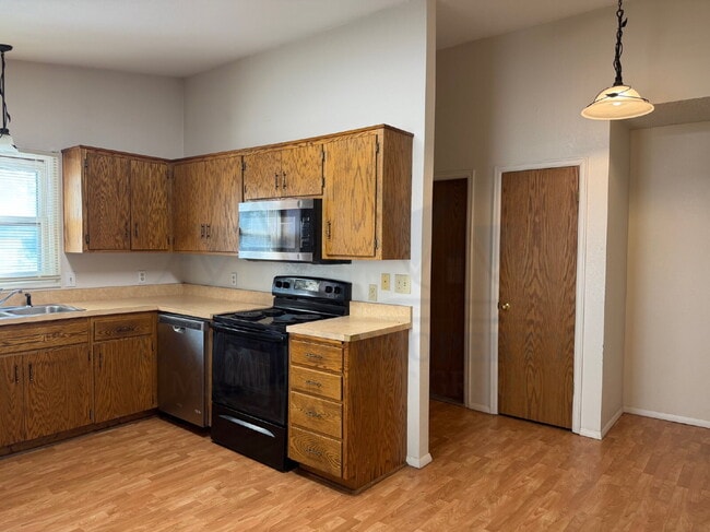Photo - Single-Level 3-Bedroom Townhome with Primary Suite & Attached Garage