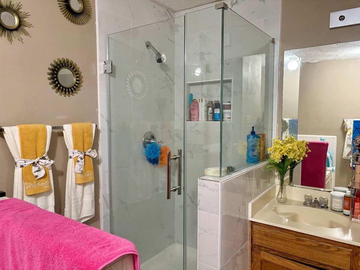 Photo - 16307 Leamington Ln