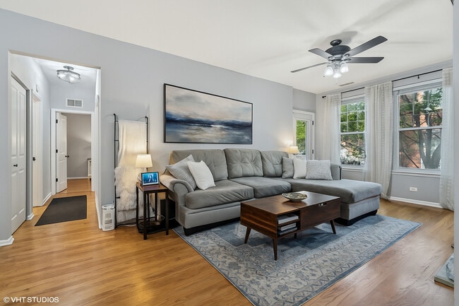 Photo - 301 W Goethe St Unit 302