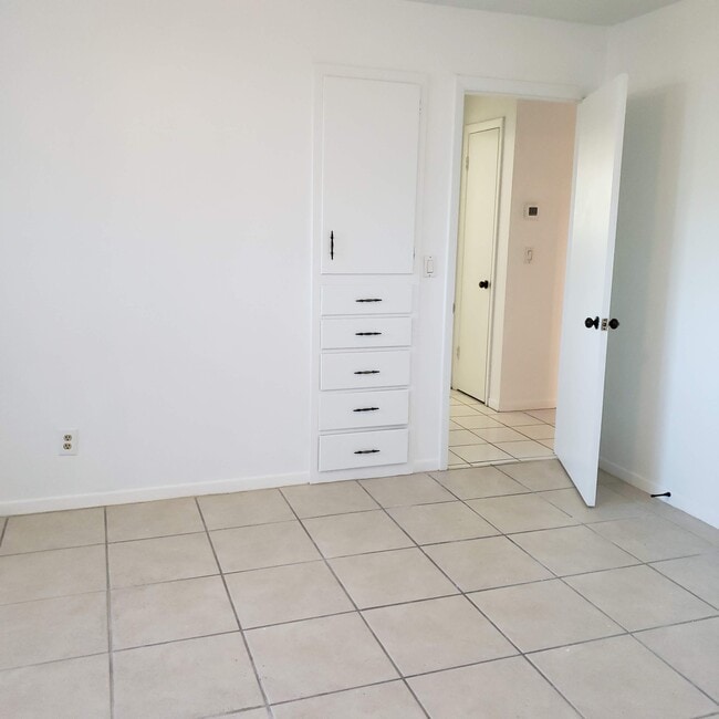 Photo - 2085 43rd Ave