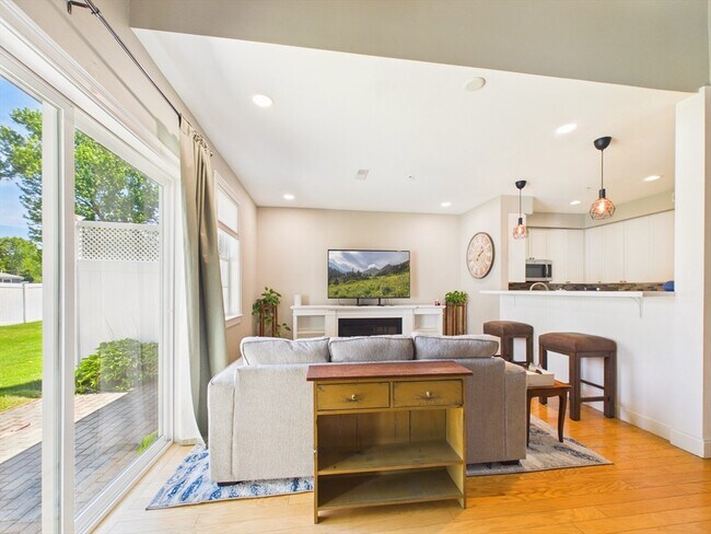 Photo - 70 Endicott St