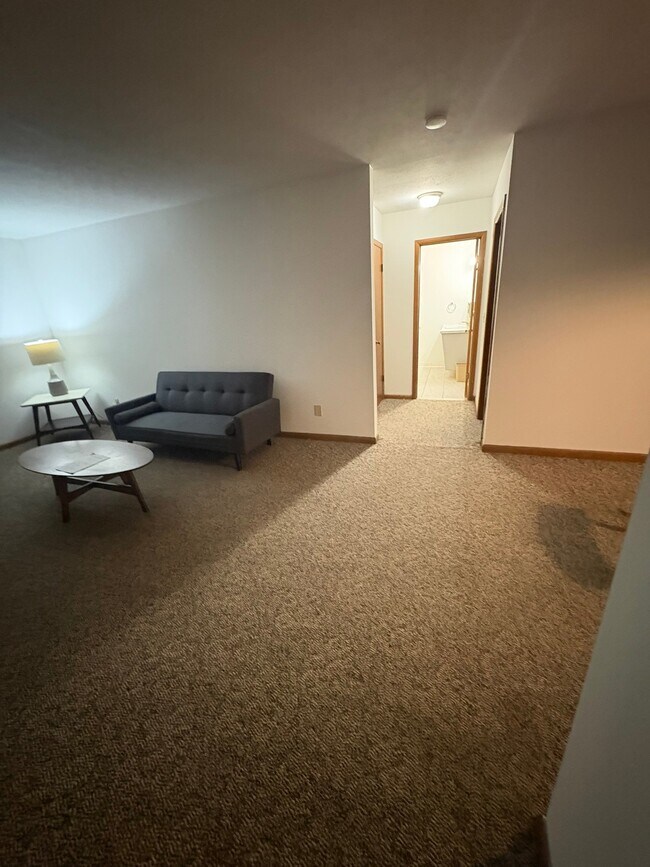 Photo - 1215 E Elm St Unit 107