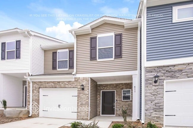 Photo - 811 Holiday Pk Ln