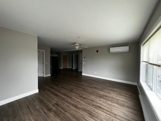 Photo - 197 Pearl St