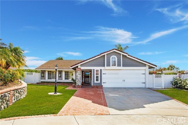 Building Photo - 1202 Ganado Rental