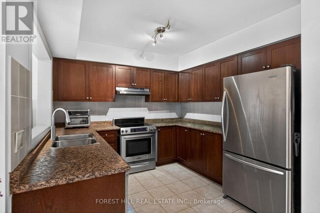 Photo - 101 Sir Sanford Fleming Way