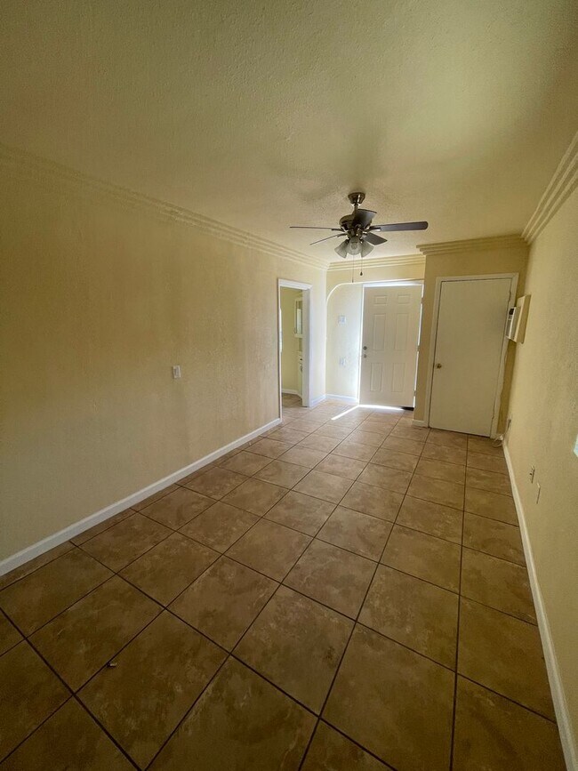 REMODELED ONE BEDROOM ONE BATH IN TOWN! Rental House Rental in Yuma