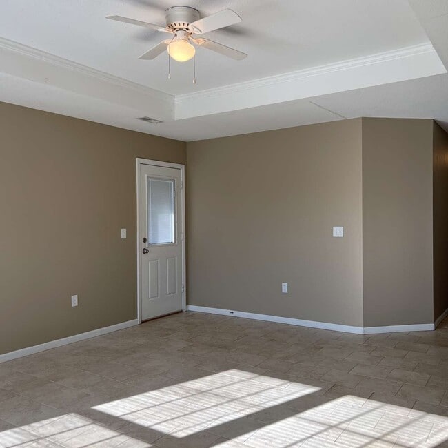 Photo - 613A W Market St