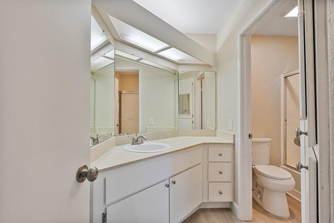 Photo - 331 Shadow Run Dr