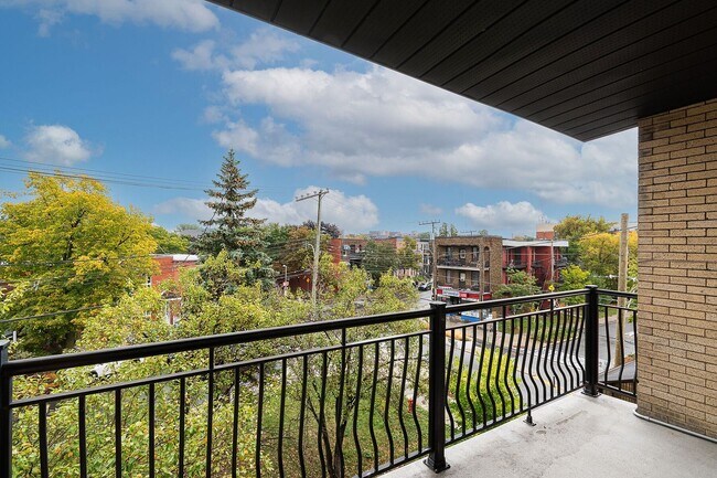 Photo - 3317 Boul. LaSalle