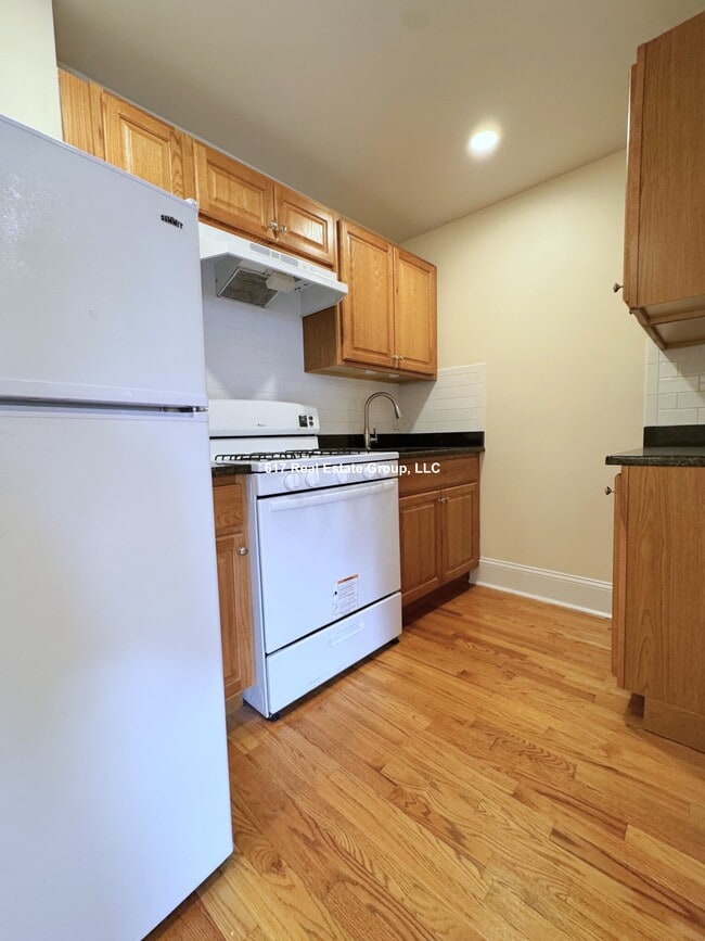 Photo - 2 Ware St Unit 10