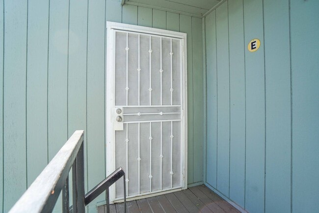 Modern living in downtown Livermore - Modern living in downtown Livermore Apartment Unit E