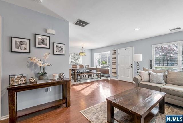 Photo - 1099 Coventry Way