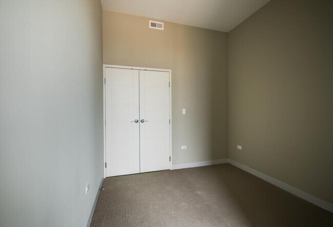 Photo - 0 bedroom in Chicago IL 60642 Unit 601