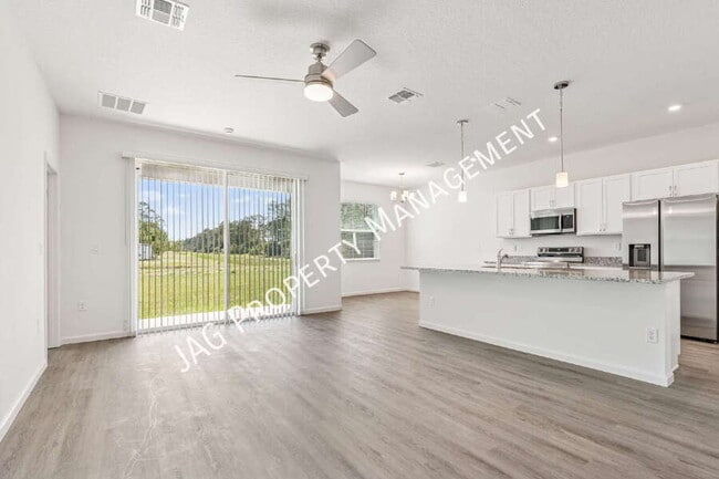 Photo - 2613 Hagoplan Ave SW
