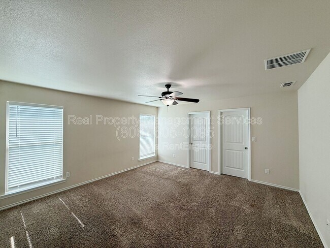 Photo - 14309 Vernon Ave