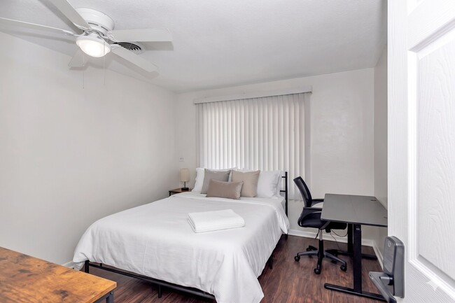 Photo - 1031 NE 39th Ct