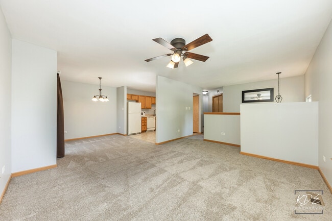 Photo - 524 Meadow Lily Dr