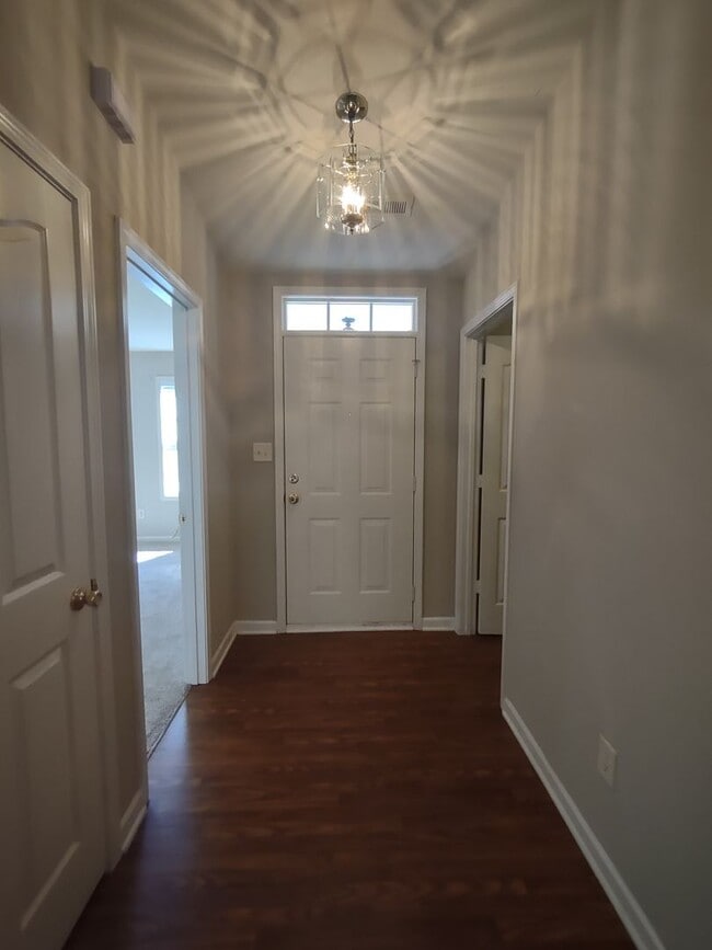 Photo - Pristinel Ranch Style Home located in the ...