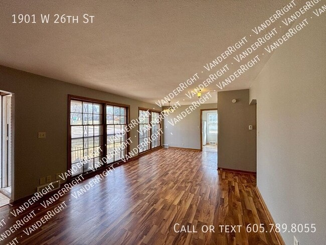 Photo - 1901 W 26th St