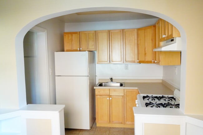 Building Photo - 8105 Greenwood Ave Unit D Rental