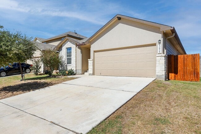 Photo - 13026 Maestro Spark