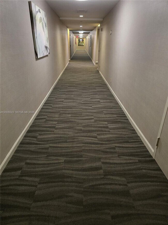 Photo - 3610 Yacht Club Dr Unit 1016