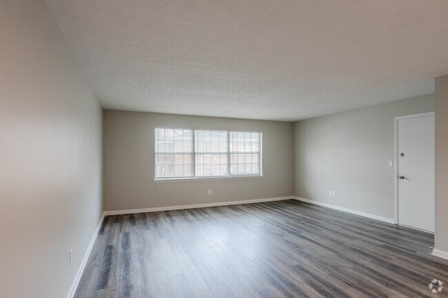 2BR, 1.5BA - 1,100 SF - Living Room