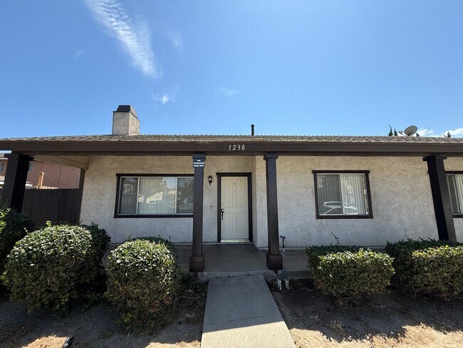 1230 Hull Pl Unit 1