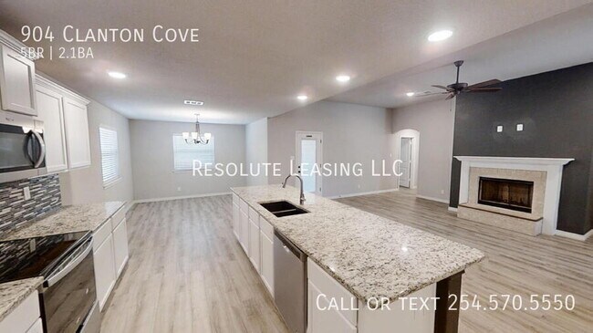 Photo - 904 Clanton Cove