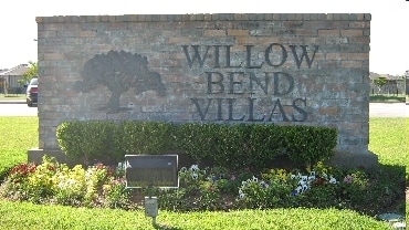 Primary Photo - Willow Bend Villas