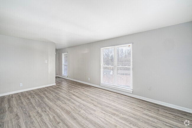 2BR, 1BA - 825SF - Living Room - Windham Hills