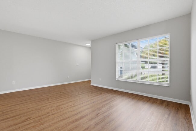 Photo - 14505 Farm Hills Pl