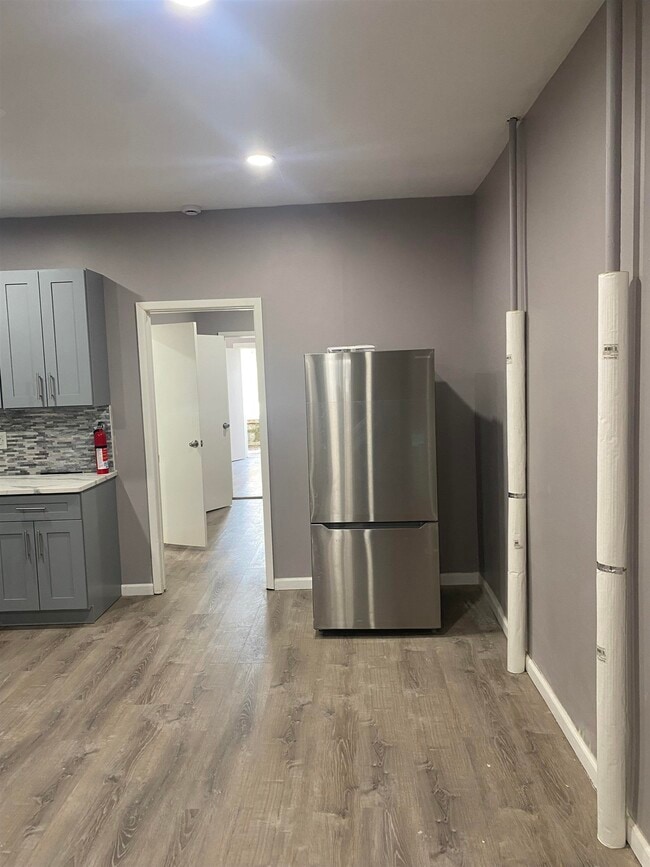 Photo - 422 Avenue C