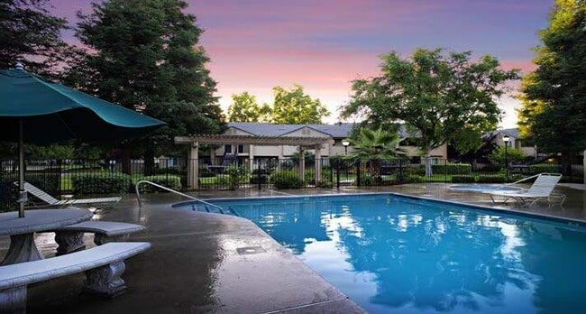 Photo - Sierra Ridge in Clovis, California. The pe...