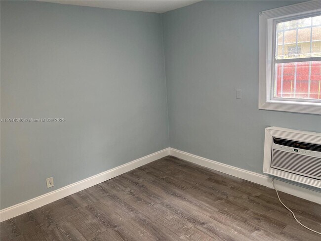 Photo - 2118 N 19th Ave Apartamento Unidad 1-4