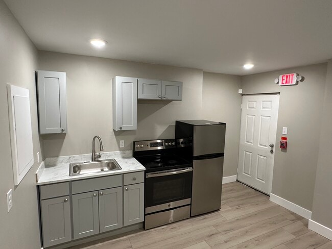 Building Photo - 4703 Penn St Unit 1st Floor - A1