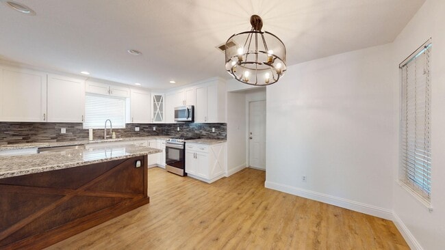Photo - 400 E Union Ave