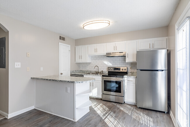 Interior Photo - Terraces at Highbury Court Rental