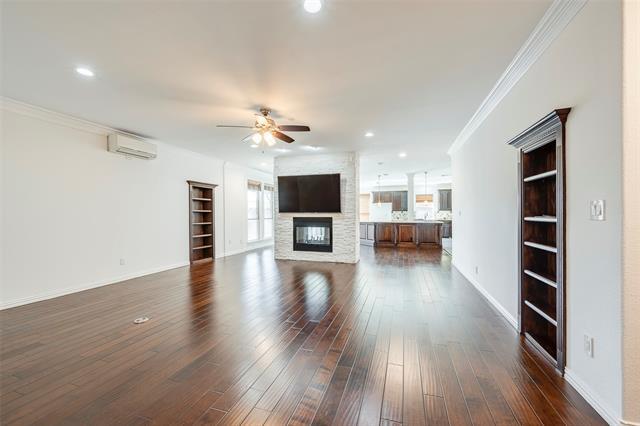 Photo - 917 Crestview Dr