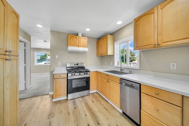 Photo - Charming Duplex in Historic Old Town Suisu...
