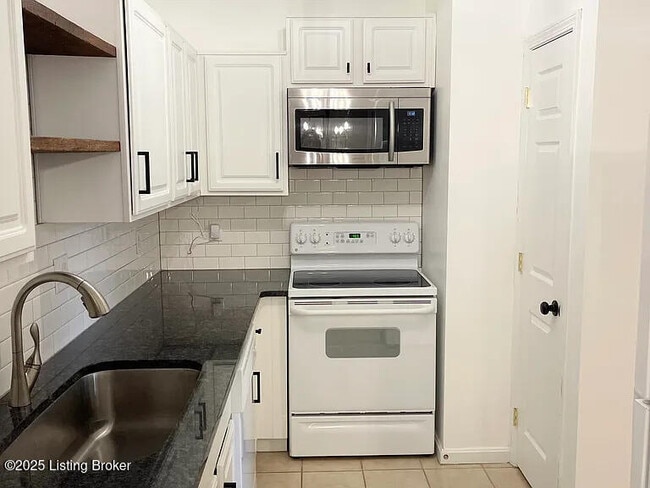 Photo - 1110 Westlynne Place Unit 6