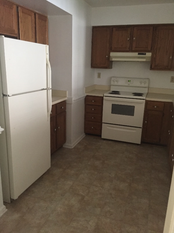 Photo - 728 Kennesaw Ct