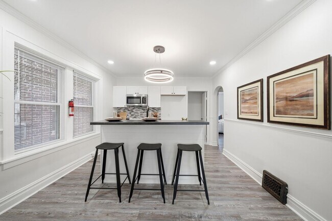 5006 Queens Ave Unit 2
