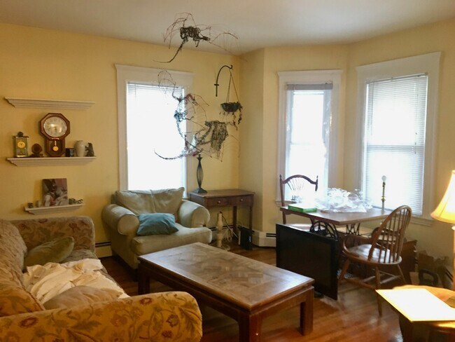 Photo - 91 Wallingford Rd Unit 1