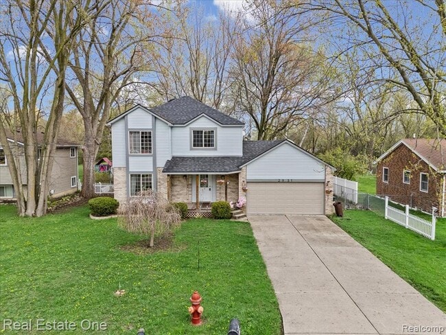 Photo - 2931 Wisconsin Rd