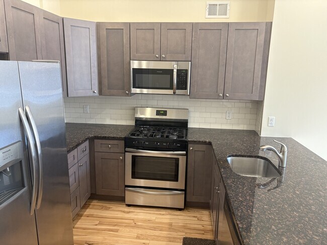 Photo - 1624 S Broad St