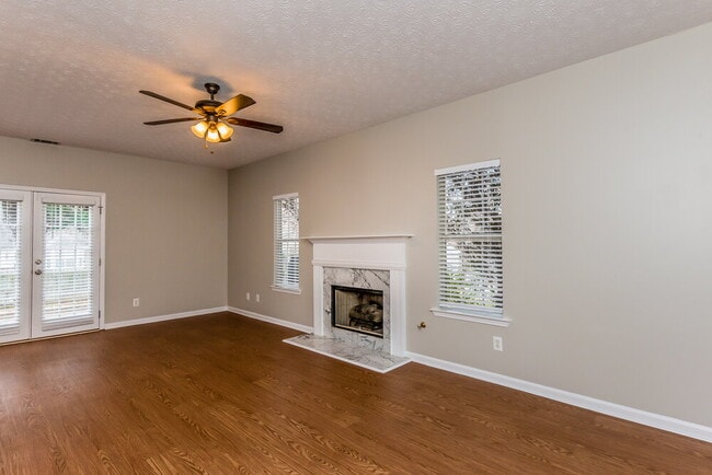 Photo - 3516 Daventry Ln