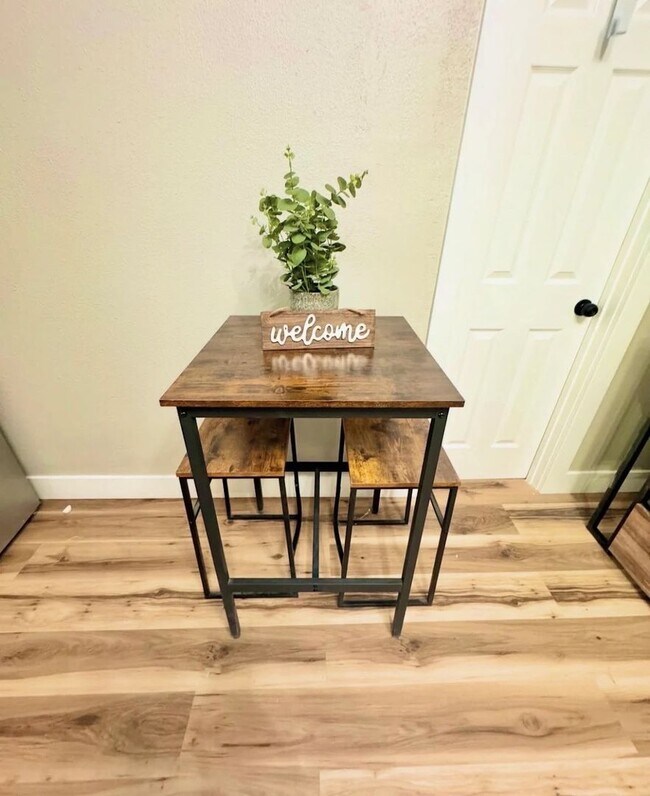 Photo - 719 W Colorado Ave Unit 3