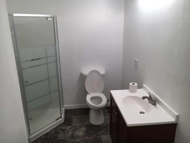 Photo - 208 Center St Unit 9